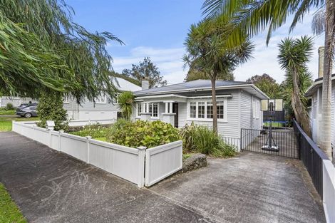 Photo of property in 30 Lambeth Road, Mount Eden, Auckland, 1041