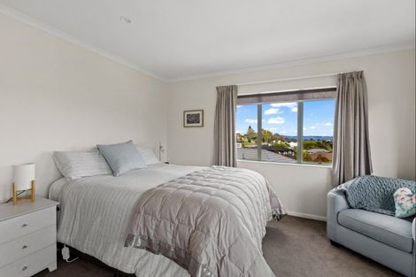 Photo of property in 26 Waldorf Crescent, Orewa, 0931