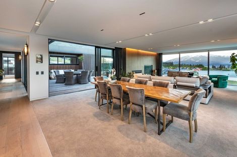 Photo of property in 15 Little Alpha Loop, Wanaka, 9305