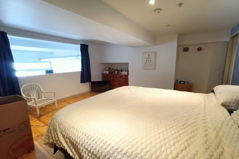 Photo of property in Stadium Garden Flats, 118/107 Thorndon Quay, Pipitea, Wellington, 6011