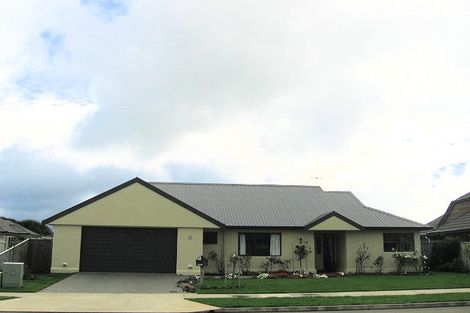 Photo of property in 35 Regent Drive, Paraparaumu Beach, Paraparaumu, 5032