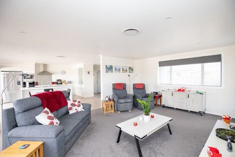 Photo of property in 7 Costello Drive, Ngatea, 3503