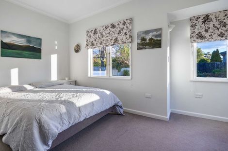 Photo of property in 16 Kopanga Road, Havelock North, 4130