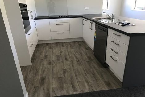 Photo of property in 31 Timsfield Drive, Lake Hawea, Wanaka, 9382