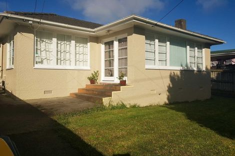 Photo of property in 30 Kamara Road, Glen Eden, Auckland, 0602