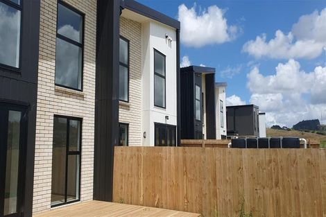 Photo of property in 21 Waikaha Street, Pokeno, 2472