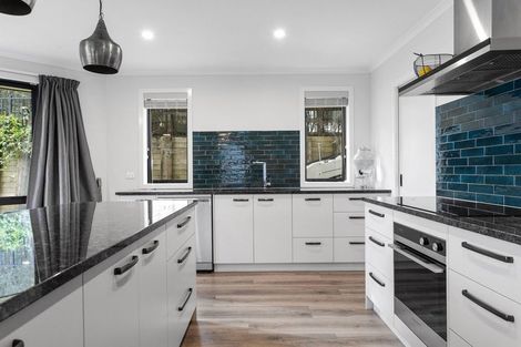 Photo of property in 35 Shaw Road, Coastlands, Whakatane, 3120