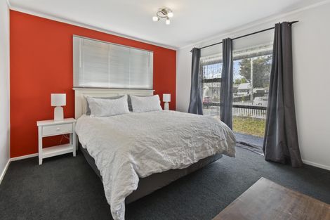Photo of property in 12 Seaward Place, Wattle Downs, Auckland, 2103