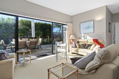 Photo of property in 28 Seaview Road, Otumoetai, Tauranga, 3110