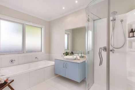 Photo of property in 17 Walnut Avenue, Strowan, Christchurch, 8052