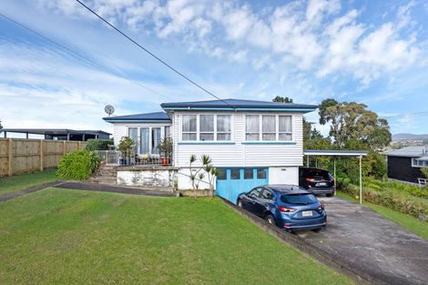 Photo of property in 60 Chorley Avenue, Massey, Auckland, 0614