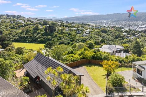 Photo of property in 26 Wisteria Grove, Maungaraki, Lower Hutt, 5010
