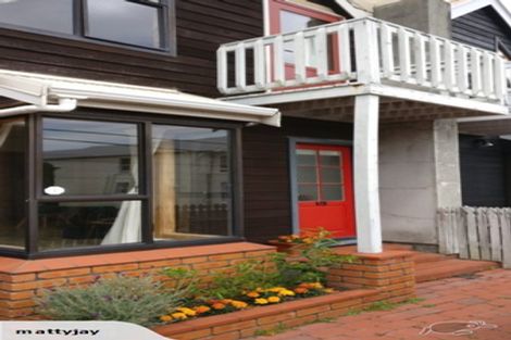 Photo of property in 2/5 Scarborough Terrace, Mount Victoria, Wellington, 6011