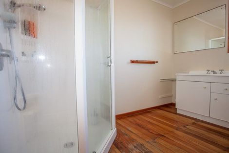 Photo of property in 15 Bayly Street, Waitara, 4320