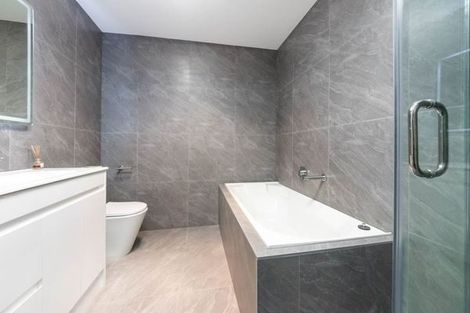 Photo of property in 304/28 Hanson Street, Mount Cook, Wellington, 6021