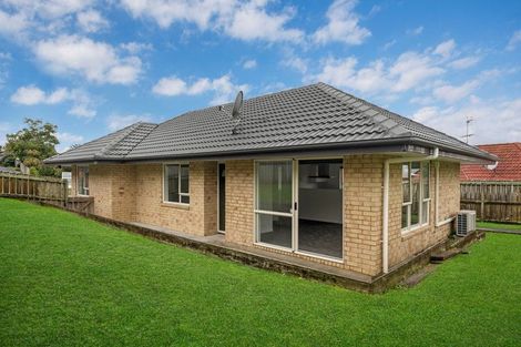 Photo of property in 17 Cretian Crescent, Henderson, Auckland, 0612