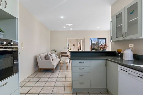 Photo of property in 2 Harrys Way, Redwood, Christchurch, 8051