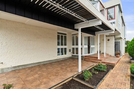 Photo of property in 81 Seaview Road, Paremata, Porirua, 5024