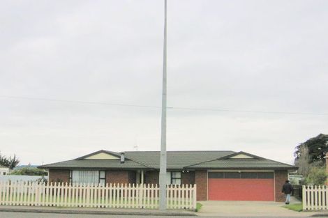 Photo of property in 5 Johnston Street, Foxton, 4814