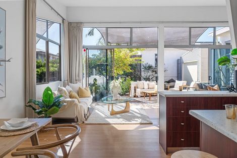 Photo of property in 96b Valley Road, Mount Maunganui, 3116