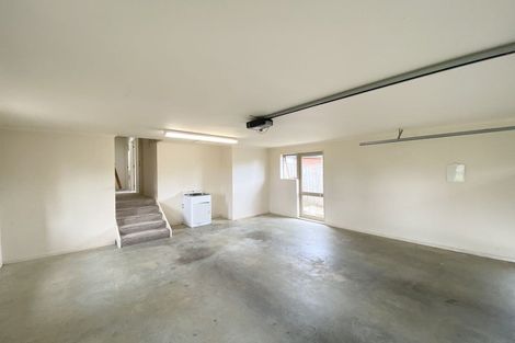 Photo of property in 37 Nimstedt Avenue, Oteha, Auckland, 0632