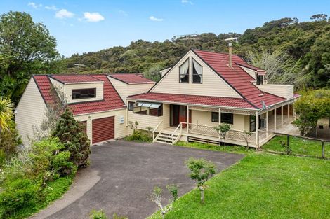 Photo of property in 117 Brick Bay Drive, Sandspit, Warkworth, 0982