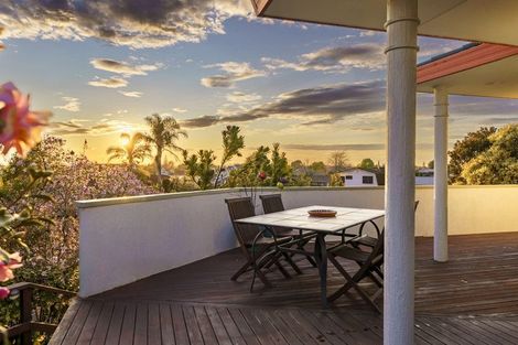 Photo of property in 83 Hetley Crescent, Taradale, Napier, 4112