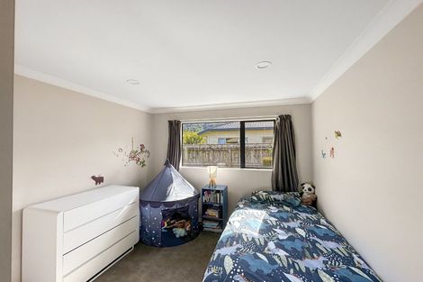 Photo of property in 25 Sun Valley Grove, Wainuiomata, Lower Hutt, 5014