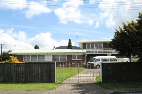 Photo of property in 106 Koutu Road, Kawaha Point, Rotorua, 3010