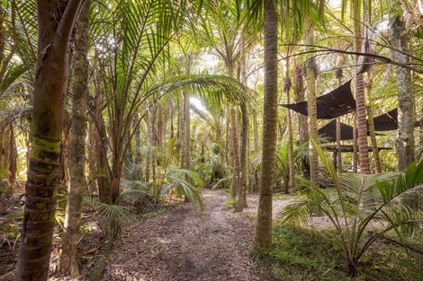 Photo of property in Greenmantle, 214 Main Road North, Otaihanga, Paraparaumu, 5036