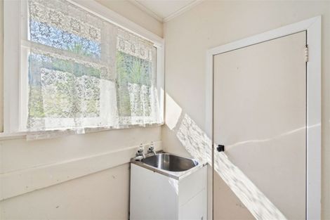 Photo of property in 37 Ogle Crescent, Te Kamo, Whangarei, 0112