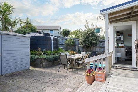 Photo of property in 5 Aranui Avenue, Waitarere Beach, Levin, 5510