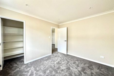 Photo of property in 8a Kelvyn Grove, Hillpark, Auckland, 2102