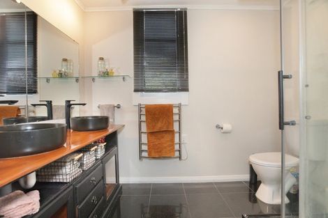 Photo of property in 55 Hawkestone Road, Marton, 4710