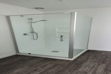 Photo of property in 76b Eliot Street, New Plymouth, 4310