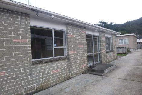 Photo of property in 2/187 Wainuiomata Road, Wainuiomata, Lower Hutt, 5014