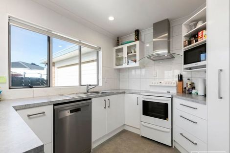 Photo of property in 2/304 Otumoetai Road, Otumoetai, Tauranga, 3110