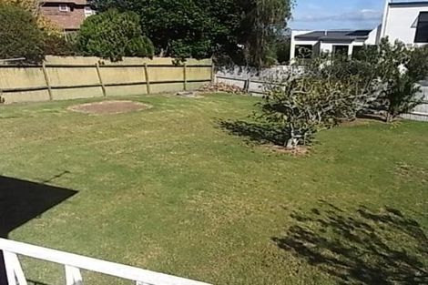 Photo of property in 83 Bradbury Road, Botany Downs, Auckland, 2010