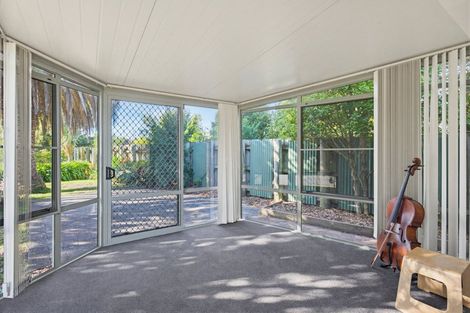 Photo of property in 51 Milne Drive, Paraparaumu, 5032