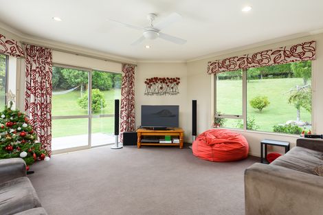 Photo of property in 21 Roger Guy Place, Welcome Bay, Tauranga, 3175