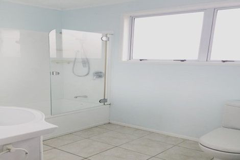 Photo of property in 31 Portadown Avenue, Pakuranga Heights, Auckland, 2010