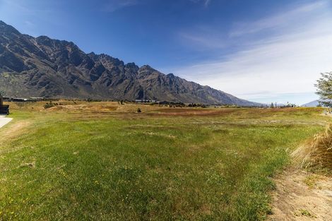 Photo of property in 24 Cunninghams Drive, Jacks Point, Queenstown, 9371