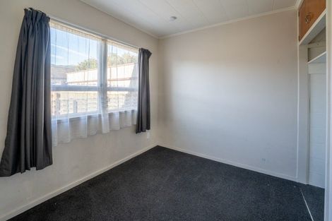 Photo of property in 2/23 Kipling Crescent, Stoke, Nelson, 7011