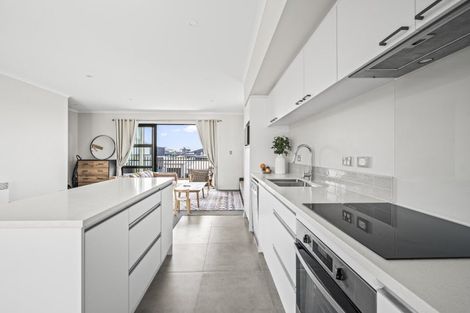 Photo of property in 12 Raranga Lane, Hobsonville, Auckland, 0616