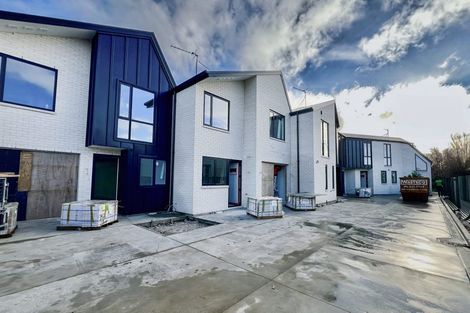 Photo of property in 4/133 Blighs Road, Strowan, Christchurch, 8052