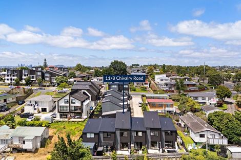 Photo of property in 11/8 Chivalry Road, Glenfield, Auckland, 0629