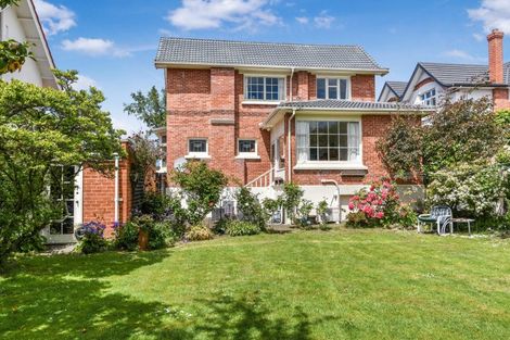 Photo of property in 24 Sandringham Street, Saint Clair, Dunedin, 9012