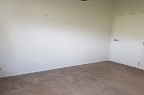 Photo of property in 42 Corricvale Way, Northcross, Auckland, 0630