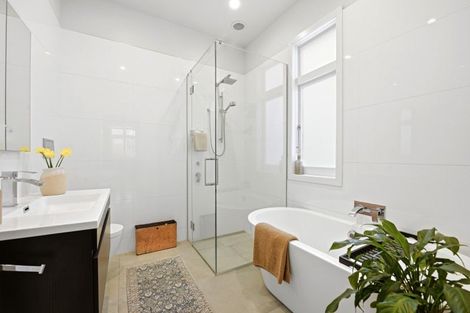 Photo of property in 1a Mozeley Avenue, Devonport, Auckland, 0624