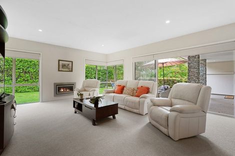 Photo of property in 4 William Street, Highlands Park, New Plymouth, 4312